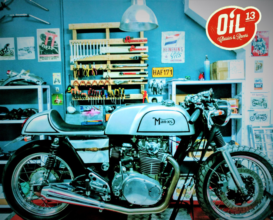 Oil13 - YAMAHA XS650 1977 Café Racer Right Side